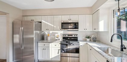 4810 Churchill Street, Shoreview