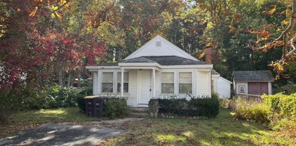 85 Perry St, Weymouth