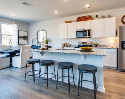 927 Silvercreek Avenue W, Delano