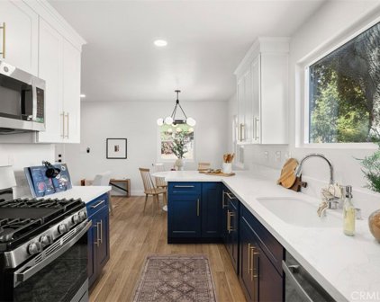 42 E Harriet Street, Altadena
