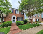 5522 Beaconsfield Ct, Burke image