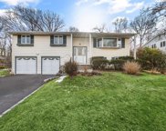9 Fisher Road, Commack image