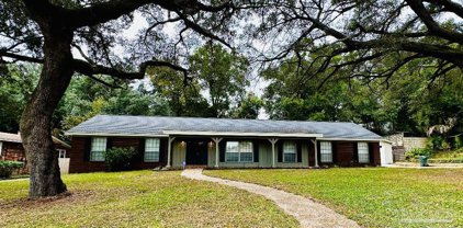 8727 Scenic Hills Dr, Pensacola