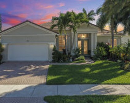 327 S SW Lake Forest Way, Port Saint Lucie