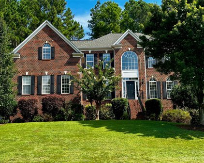 208 Silvercliff  Drive, Mount Holly
