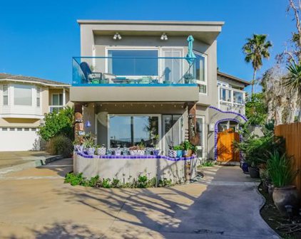 1475 Neptune Avenue, Encinitas