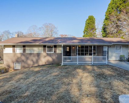 3809 Ne 31st Street Ne Lane, Hickory