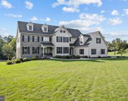 157 Meadow View Dr, Reading image