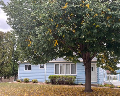 1487 Cope Avenue E, Maplewood