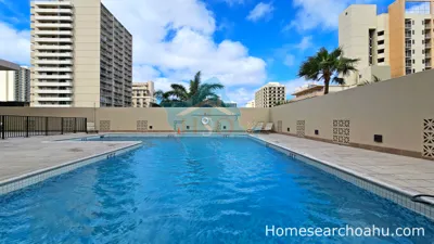 Royal Kuhio Pool