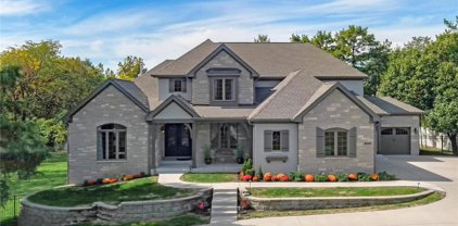 1 Topping Ln., Des Peres
