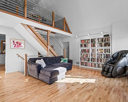 485 Gramsie Road, Shoreview