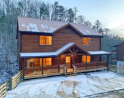 2761 Green Mountain Way, Sevierville image