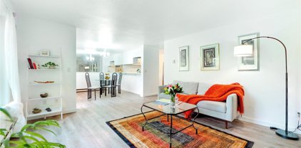 3828 Lake Washington Boulevard SE Unit #4D, Bellevue