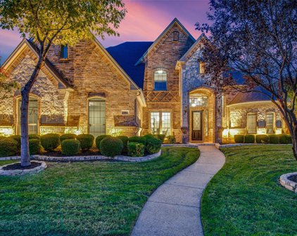 7905 Forest Lakes  Court, North Richland Hills