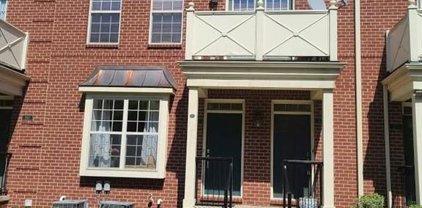 1172 FOUNTAIN VIEW, South Lyon