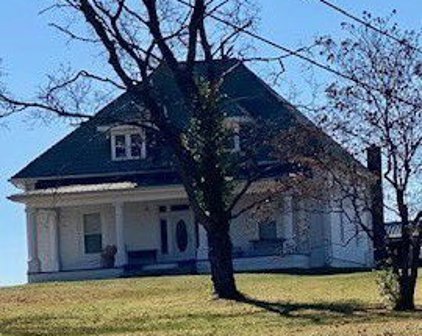 2119 Williamsport Pike, Columbia