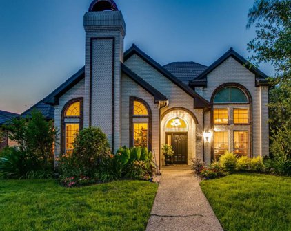 1101 Stone Gate  Drive, Irving
