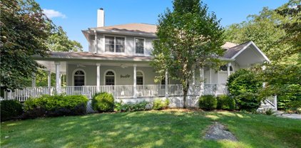 9 Beaver Pond Lane, South Salem