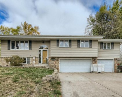 8140 46 1/2 Avenue N, New Hope