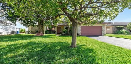 679 NW 100th Ln, Coral Springs