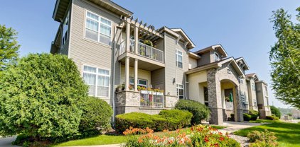 1256 County Road D  E Unit #204, Maplewood