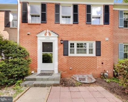 5545 Mitcham Ct, Springfield
