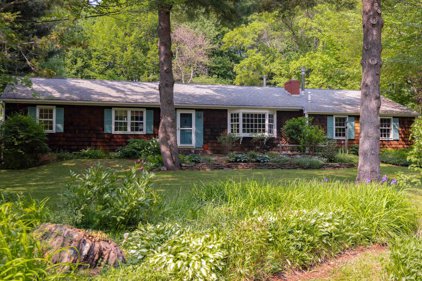 262 Woodbine Road, Shelburne