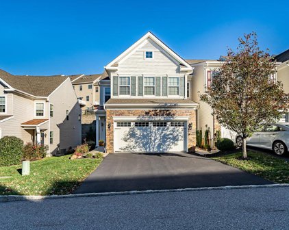 225 Clermont Dr, Newtown Square