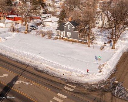 716 W Villard W Street, Dickinson