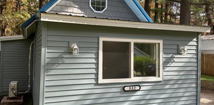 332 Cedar Road, East Bethel