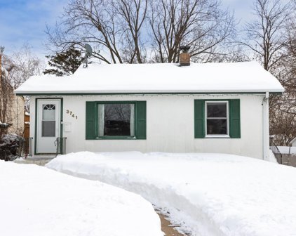 3741 Reservoir Boulevard, Columbia Heights