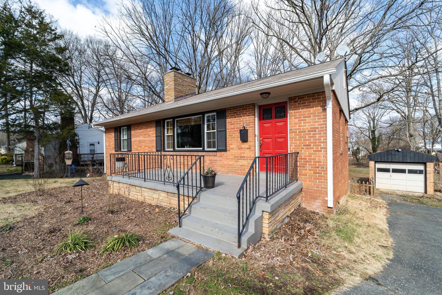 6122 Ruatan Street, Berwyn Heights, 20740