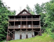 2321 Foxwell Way, Sevierville image