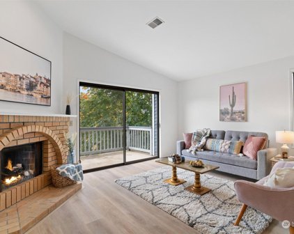 3422 161st Court SE Unit #21, Bellevue