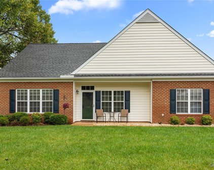 7319 Dress Blue Circle, Mechanicsville