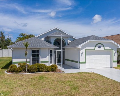 3751 Ponytail Palm  Court, North Fort Myers