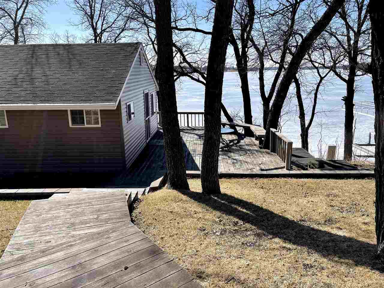 694 Lake Metigoshe Park Rd, Lake Metigoshe, 58318