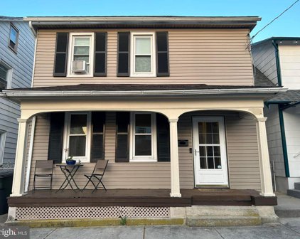 222 Magnolia St, Manheim