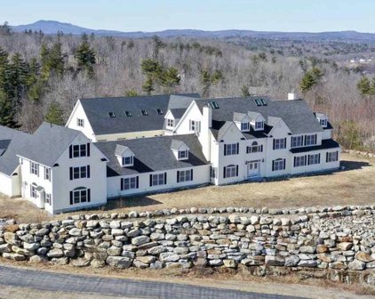 104 Foxberry Drive, New Boston