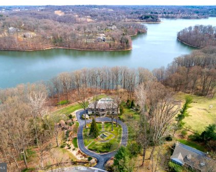 24 Lakewood Dr, Media
