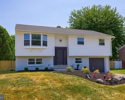 424 Nottingham Ave, Lancaster