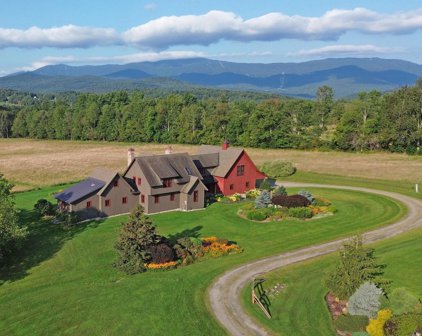 604 Cross Road, Waitsfield