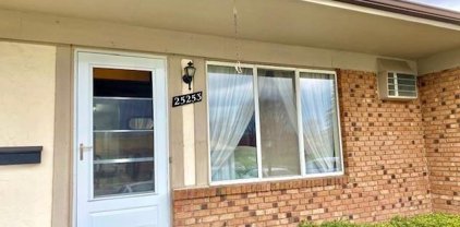 25253 POTOMAC Unit 37-4, South Lyon