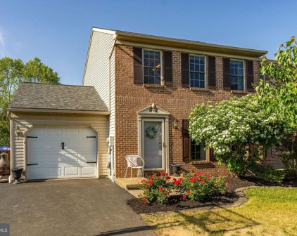 4076 Green Park Dr, Mount Joy
