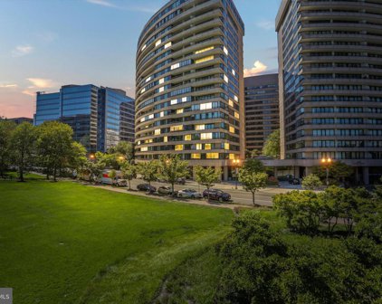 1300 Crystal Dr Unit #1501, Arlington