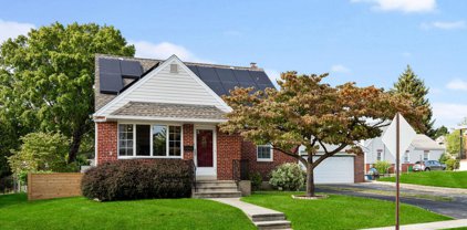 1919 Armstrong Ave, Morton