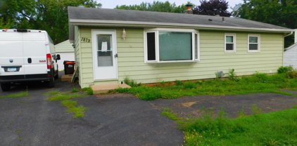 1879 Mcknight Road N, Maplewood