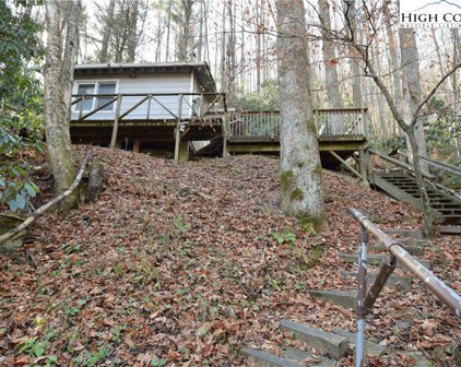 174 Leafy Lane, Boone