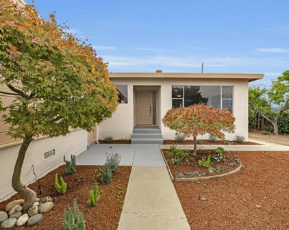 3423 Plateau DR, Belmont